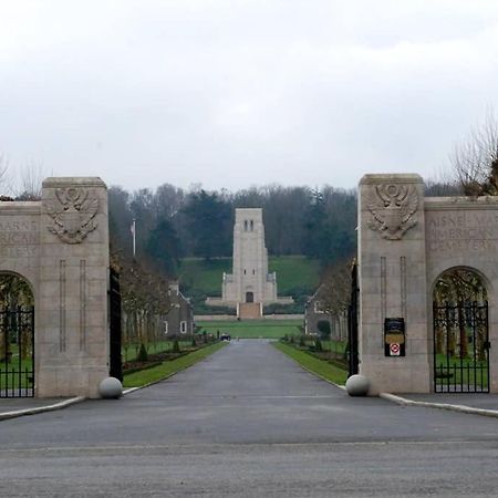 F2 Proche Gare Et Toute Commodite Château-Thierry Exteriér fotografie
